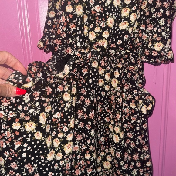 Privy Black Floral Peekaboo Waist Dress with Adjustable Straps - Picture 2 of 6